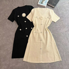 批发2026年春夏新款针织香花朵短袖套头连衣裙宽松百搭女长裙