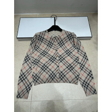 批发2026年春夏新款<b class='q'>针织</b>复古<b class='q'>条纹</b>菱格长袖单排扣<b class='q'>开衫</b>宽松百搭女潮衣