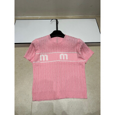 批发2026年夏季新款针织M白字母麻花短袖圆领套头宽松百搭女上衣潮品