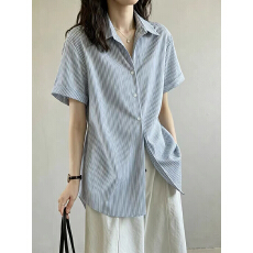 批发法式蓝色条纹<b class='q'>短袖</b>衬衫<b class='q'>女</b>设计感小众夏学院风2026超火减龄翻领上衣