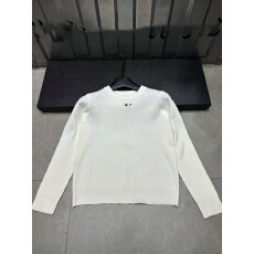 批发2025禾冬新款蜜蜂刺绣圆领套头针织长袖修身显瘦百搭打底衫上衣