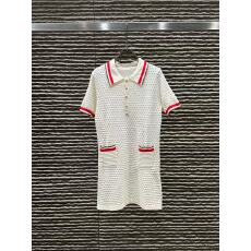 批发2026早春新款气质名媛<b class='q'>镂空</b>针织翻领连衣裙减龄休闲百搭连衣裙