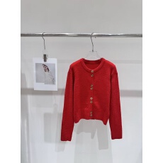 批发新款红色单排扣圆领长袖<b class='q'>针织</b>衫减龄休闲百搭上衣<b class='q'>开衫</b>外套