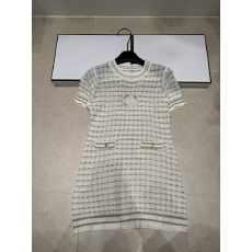 批发金线条纹套头针织短袖减龄休闲百搭针织<b class='q'>连衣裙</b>2026夏季新款