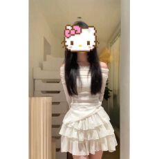 批发2025秋装新款白月光纯欲甜辣套装裙女一字肩蛋糕裙蓬蓬短裙<b class='q'>两件</b>套