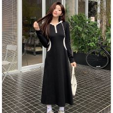 批发黑色拼接中长款连帽卫衣裙女2025春<b class='q'>秋季</b>新款修身显瘦设计感<b class='q'>连衣裙</b>