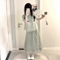 批发新中式国风套装女夏小个子淑女气质温柔风设计感上衣半身裙两件套