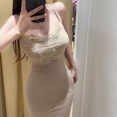 批发时尚辣妹<b class='q'>修身</b>显瘦小众设计感包臀裙纯欲性感蕾丝拼接吊带<b class='q'>连衣裙</b>女