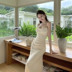 批发2026性感吊带连衣裙女<b class='q'>夏</b>季高级感网纱修身度假长裙子