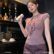 批发蕾丝拼接荷叶边挂脖辣妹短袖背心女波点包臀裙两件套装