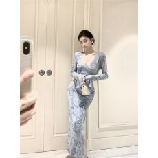 批发初秋气质穿搭长裙法式扎染碎花蓝色<b class='q'>连衣裙</b>女日落裙收腰高级感裙子