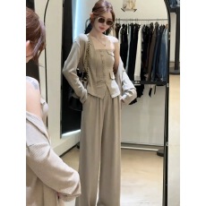 批发韩系慵懒风秋冬穿搭套<b class='q'>装</b>女2026新款秋季开衫背心休闲<b class='q'>裤</b><b class='q'>气质</b>三件套