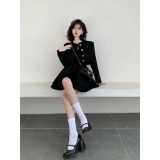 批发法式小香风高级感短款流苏百搭外套黑色收腰吊带裙<b class='q'>蓬蓬</b>裙名媛套装