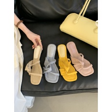 批发法式坡跟凉拖鞋女鞋子外穿2025年夏季新款时尚平底仙女风露趾凉鞋