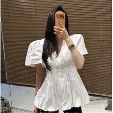 批发甜美减龄花边点缀上衣衫