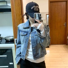 批发<b class='q'>通勤</b>宽松型女长袖单排扣短外套水洗复古春季春秋牛仔上衣外套