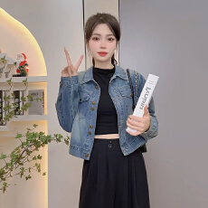 批发女短款正常袖常规休闲风短外套蓝色时尚春款女装上衣