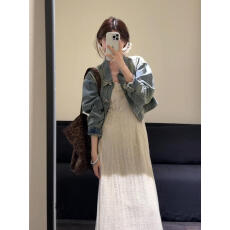 批发2026春秋流行超好看独特漂亮初秋高级小众不撞款<b class='q'>轻熟</b>风小香风牛仔