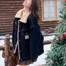 批发牛仔羊羔毛外套女冬2025新款设计感宽松休闲流行炸街加厚派克棉服