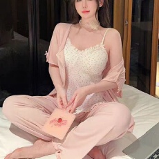 批发睡衣女夏季碎花<b class='q'>莫代尔</b>舒适短袖长裤三件套吊带加胸棉纯欲家居服