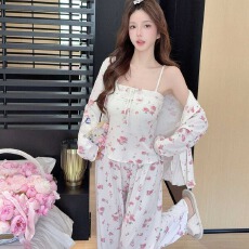 批发<b class='q'>睡衣</b>女新款春夏秋坑条棉长裤长袖吊带加胸垫宫廷风气质三件套套装
