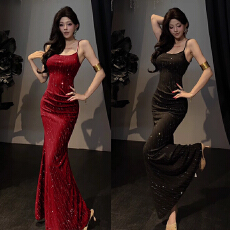 批发<b class='q'>欧美</b>风高级感爆闪烫钻高弹红色<b class='q'>礼服</b>连衣裙轻奢性感露背修身吊带裙