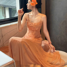 批发清冷艺术感穿搭海边度假漂亮温柔韩系气质吊带<b class='q'>连衣裙</b>子女春夏长裙