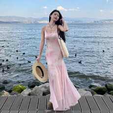 批发法式<b class='q'>气质</b>绝美网纱碎花吊带连衣裙女夏度假风性感包臀鱼尾沙滩长裙