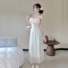 批发甜美法式纯欲风立体花朵吊带连衣裙<b class='q'>气质</b>优雅收腰网纱拼接礼服长裙