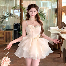 批发夏季新款<b class='q'>韩版</b>高级千金立体花生日裙精致收腰显瘦海边连衣裙短裙女