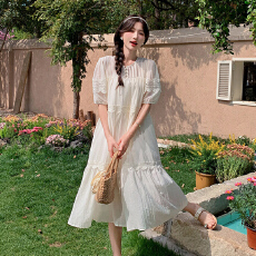 批发法式超火优雅宽松泡泡袖连衣裙女夏2026新款独特漂亮绝美<b class='q'>甜美</b>长裙