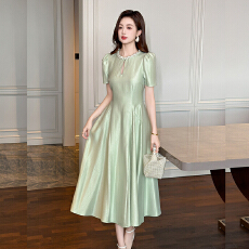 批发法式气质名媛风黑色连衣<b class='q'>裙</b>夏季新款赫本风晚宴<b class='q'>小礼服</b>收腰大摆<b class='q'>裙</b>