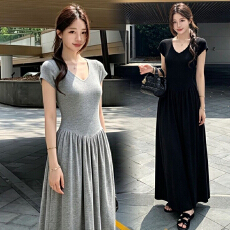 批发小众法式复古赫本风<b class='q'>夏</b>季女收腰显瘦短袖V领连衣裙新款