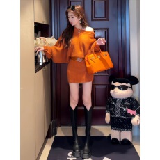 批发露肩<b class='q'>蝙蝠</b>袖针织<b class='q'>连衣裙</b>女春秋冬新款设计感小众时尚气质收腰短裙