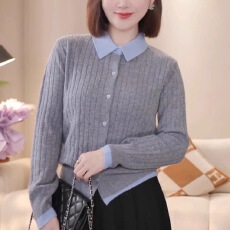 批发灰色翻领长袖针织开衫秋冬新款扭花气质撞色舒适独特大码毛衣