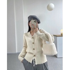 批发<b class='q'>开衫</b>毛衣2新款秋冬季韩版时尚<b class='q'>短款</b>束腰v领爱心红色针织外套女