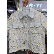 批发法式小香风优雅<b class='q'>蕾丝</b>钩花镂空钻扣小翻领宽松短袖短外套高级感