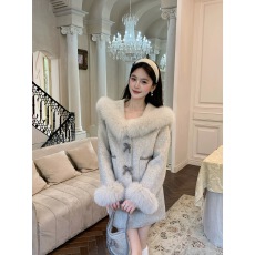 批发冬日恋歌 狐狸毛小个子短款双面呢半身裙套装海军领皮草冬季<b class='q'>外套</b>