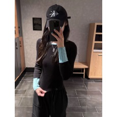 批发【<b class='q'>夏</b>春茶】秋冬季美式复古撞色拼接设计感修身显瘦圆领针织打底衫