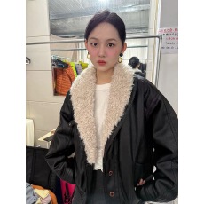 批发韩版东大门冬季新款百搭舒适外套时尚复古女显瘦百搭加绒外套上衣