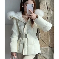 批发白鸭绒连帽真狐狸毛领收腰显瘦羽绒服女冬季中长款外套羽绒大衣女