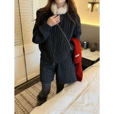 批发<b class='q'>韩版</b>麻花纹理拉链婴儿绒外套阔腿短裤两件套女冬季加厚休闲<b class='q'>套装</b>