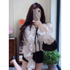 批发米白色宽松慵懒风长袖<b class='q'>防晒</b>衬衫上衣2026春季新款高级感小衫衬衣女