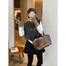 批发圆领小马提花针织马甲背心女秋冬宽松外穿马夹叠穿毛衣坎肩潮