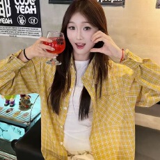 批发黄色格子<b class='q'>衬衫</b>男女夏季新款设计感小众美式复古潮牌宽松<b class='q'>长袖</b><b class='q'>衬衣</b>潮