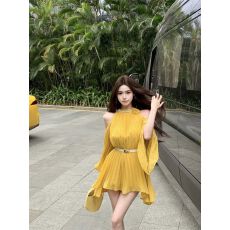 批发黄色花朵露肩长袖连衣裙女夏季喇叭袖收腰<b class='q'>雪纺</b>裙子气质不规则短裙