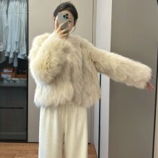 批发2025冬貉子腹毛<b class='q'>皮草</b>外套女长毛<b class='q'>海宁</b> v领气质高端内胆短款年轻名媛