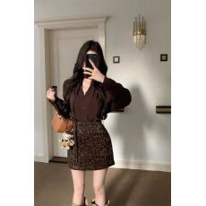 批发气质蕾丝V领<b class='q'>长袖</b>衬衫上衣女秋冬修身百搭显瘦豹纹半身裙两件套装