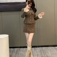 批发爆款千金新款<b class='q'>千鸟格</b>小香风外套半身裙<b class='q'>套装</b>高级气质名媛上衣两件套