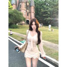 批发纯欲辣妹气质<b class='q'>蕾丝</b>短裙秋冬设计感收腰显瘦上衣两件套女